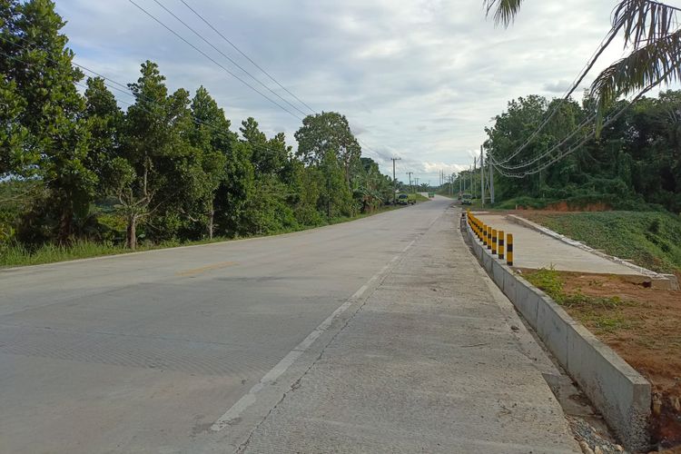 Akses menuju Kabupaten Penajam Paser Utara (PPU), Jl Provinsi Sepaku