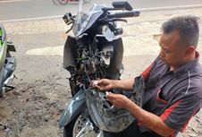 Proses Pasang Lampu Bi-LED Motor Lebih Rumit dari Mobil