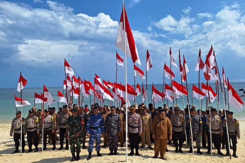 Jelang Hari Kemerdekaan, 1.250 Bendera Merah Putih Dikibarkan di Pulau Terdepan Bintan
