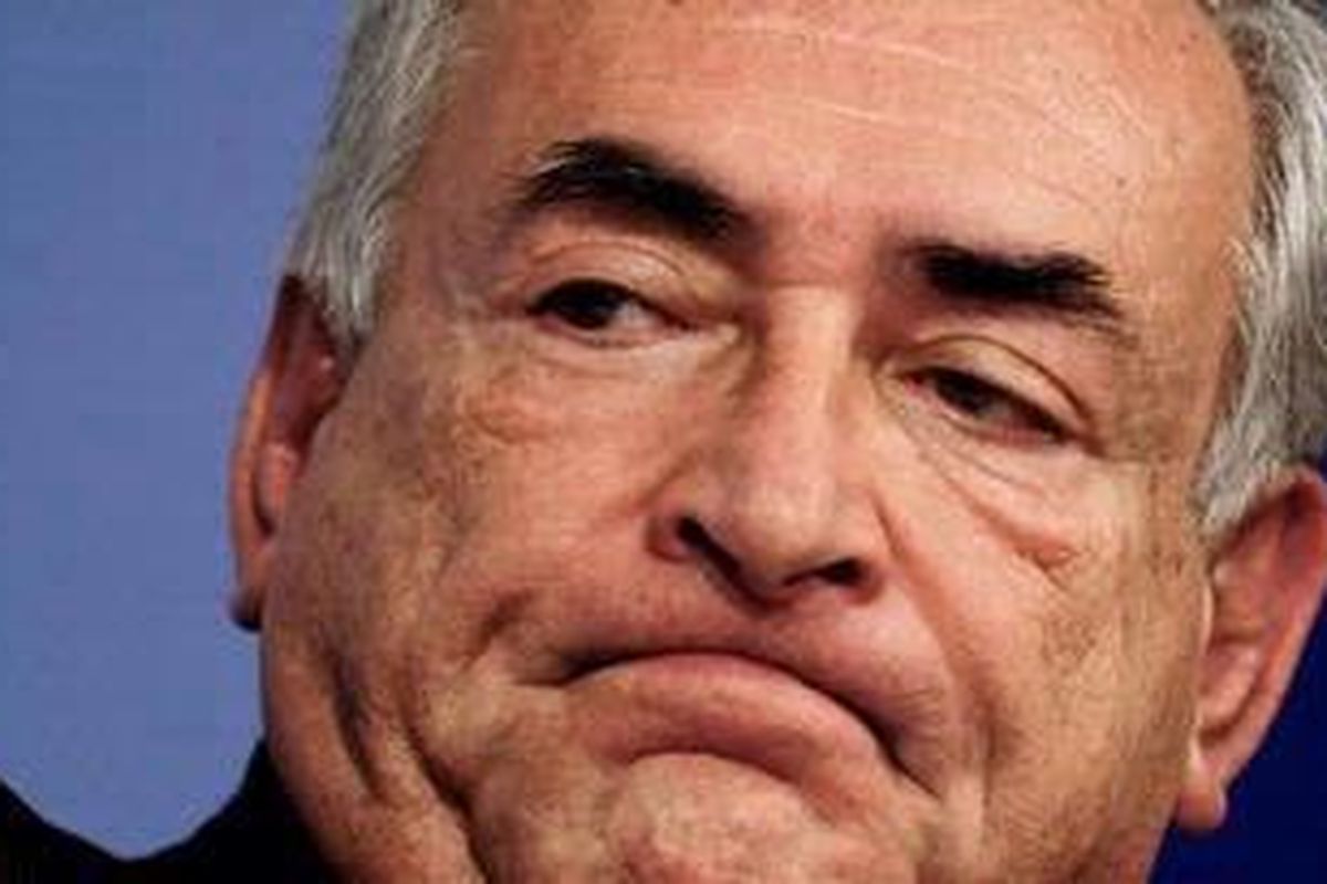 IMF Managing Director Dominique Strauss-Kahn listens during a press conference during the World Bank/IMF Annual Meetings on October 12, 2008 at the World Bank in Washington, DC.