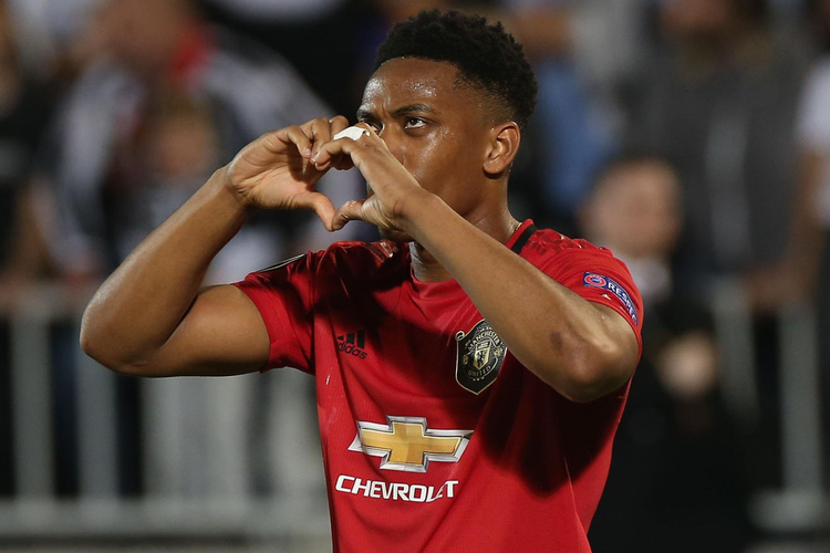 Anthony Martial mencetak gol dalam pertandingan Liga Europa kala Manchester United melawan FK Partizan, Kamis (24/10/2019) 