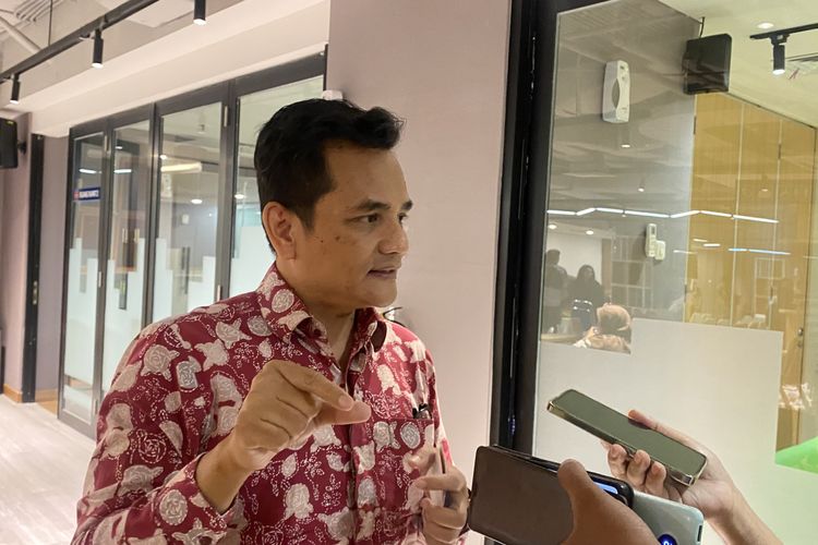 Manajer Pilar Pembangunan Ekonomi Sekretariat Nasional SDGs Bappenas, Setyo Budiantoro bertemu media usai acara peluncuran Indonesia Philanthropy Outlook 2024 oleh Perhimpunan Filantropi Indonesia (PFI) di Jakarta, Selasa (2/7/2024).
