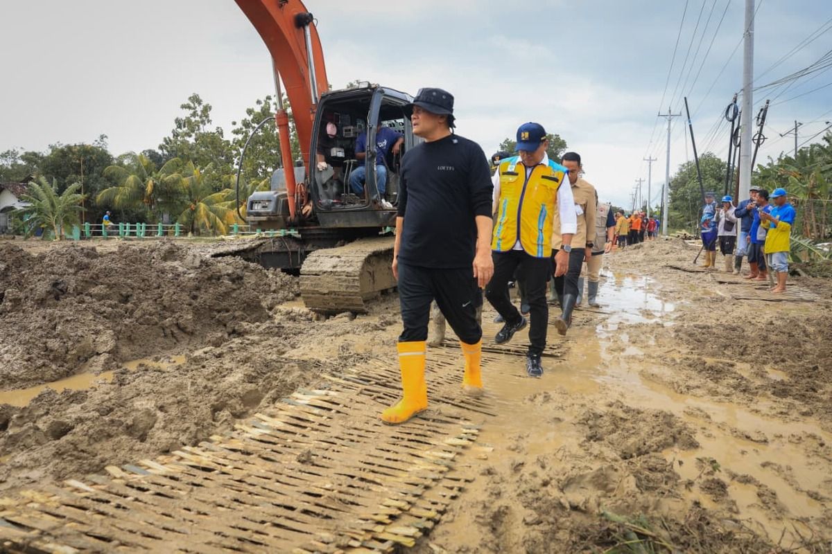 Jalur Grobogan-Semarang Lumpuh Terendam Banjir, Pemasangan Jembatan Armco  Dipercepat