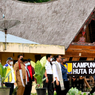 Jokowi Tanam Kacang Macadamia di Desa Simangulampe