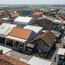 Atap Rumah Warga Menteng Tenggulun Direnovasi Pakai Genteng