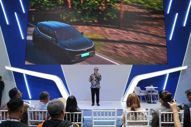 VinFast Kenalkan VF MPV 7 di IIMS Surabaya 2026, Harga Mulai Rp357 Juta