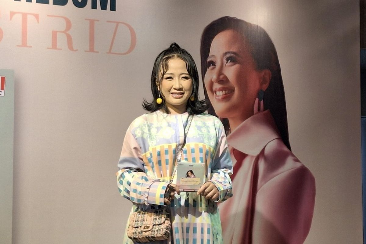 Astrid Rilis Album Ketujuh 'Aku dan Cahaya' Setelah 20 Tahun Berkarya