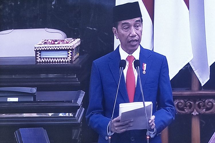 Presiden Joko Widodo saat menyampaikan keterangan pemerintah atas RUU APBN 2020 dan Nota Keuangan dalam Rapat Paripurna DPR di Kompleks Parlemen, Senayan, Jakarta, Jumat (16/8/2019).
