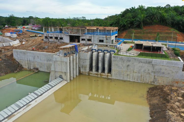 Pembangunan Bendungan Sepaku Semoi dan Intake Sungai Sepaku di Kabupaten Penajam Paser Utara, Kalimantan Timur.