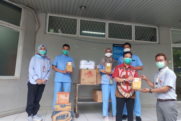 McDonalds Indonesia membantu tenaga medis Covid-19.