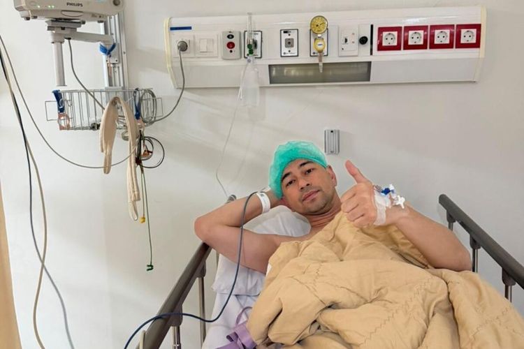 Tangkapan layar akun Instagram Raffi Ahmad @raffinagita1717. Kasus benjolan di bahu yang membuat Raffi Ahmad menjalani operasi menjadi pengingat bahwa benjolan yang membesar atau berubah sebaiknya tidak diabaikan dan perlu diperiksakan ke dokter.
