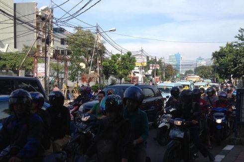 Menyambut Kedatangan Iriana Jokowi, Jalan KS Tubun Ditutup Sementara