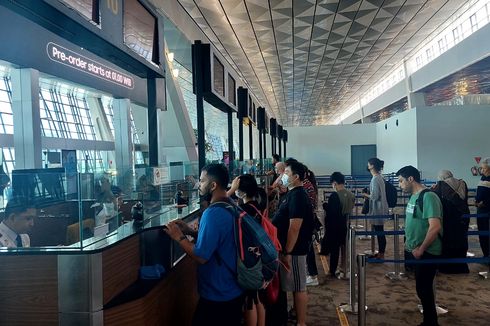 Penumpang Internasional Bandara Soekarno-Hatta Melonjak saat Libur Imlek, Terbanyak dari 5 Negara Ini