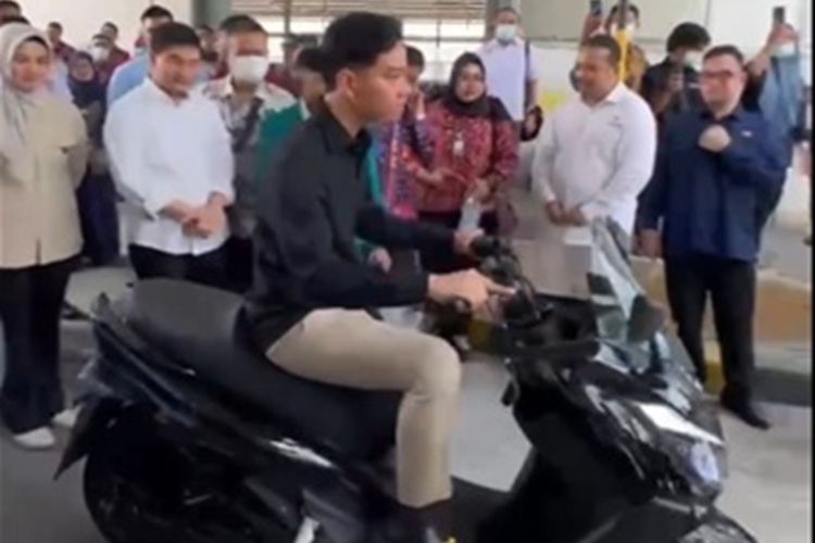 Wapres Gibran Jajal Motor Listrik Lokal Tangkas X7 New