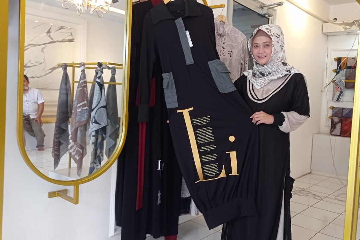 Produk fashion asal Purworejo, Jawa Tengah, Li Scarf ikut dalam ajang Modest Fashion Day Kazzan Summit yang digelar di Rusia selama tiga hari mulai 19 Mei 2022. 