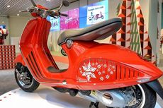 Vespa 946 Edisi Natal