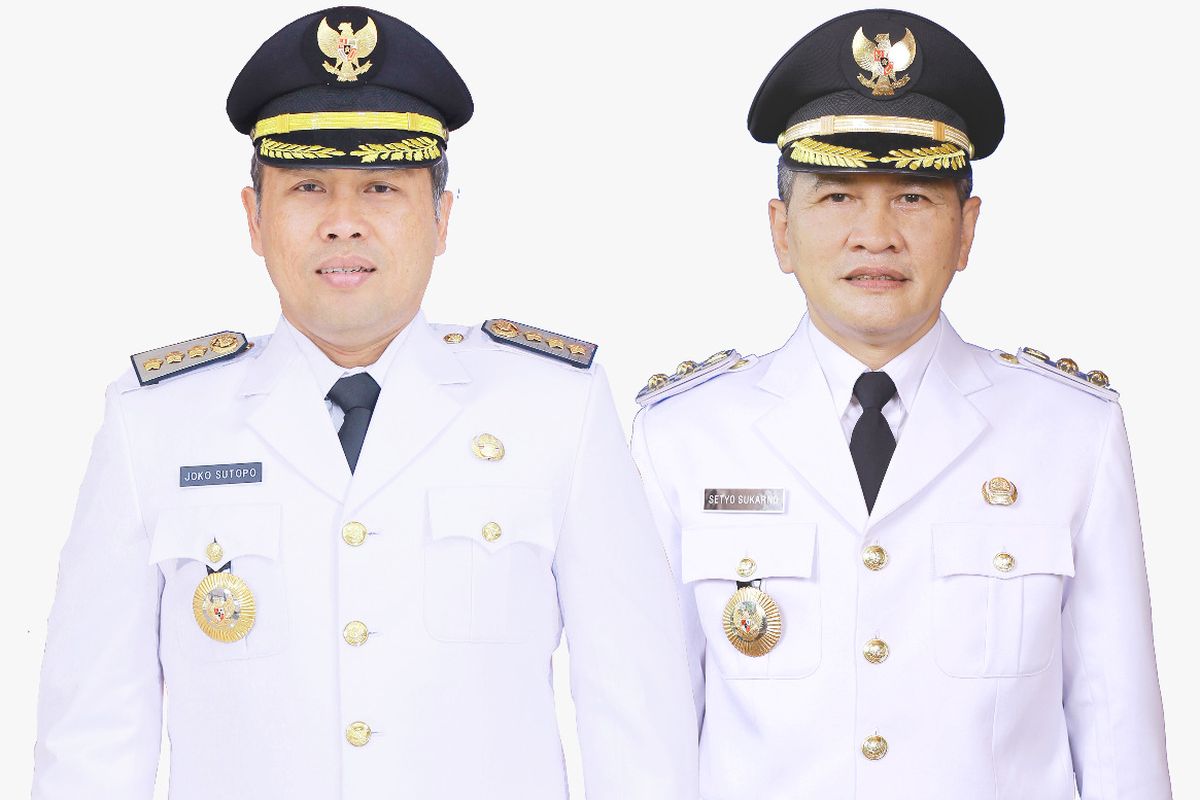 Bupati Wonogiri Joko Sutopo (Jekek) (kiri) dan Wakil Bupati (Wabup) Wonogiri Setyo Sukarno (kanan).