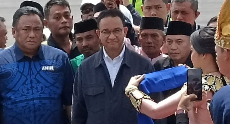 Tanggapi Undangan Prabowo Bahas Alutsista, Anies: Harus di Forum Terbuka