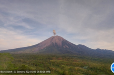 Gunung Semeru Kembeli Meletus Pagi Ini, Warga Diminta Waspada