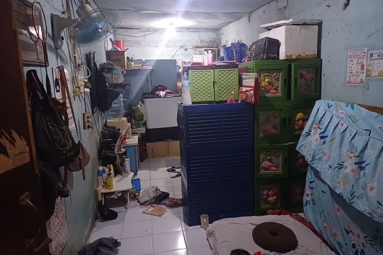 Suami Cleaning Service, Tinggal di Kontrakan Sempit, Qomariyah Bingung Masuk Desil 6-10