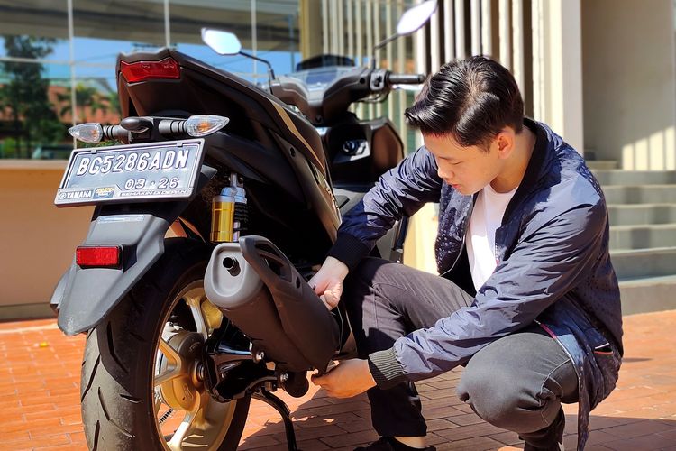 Akhir tahun sepeda motor memerlukan perawatan setelah dipakai bekerja keras.