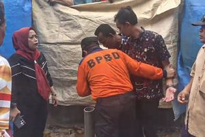 Cairan Diduga Minyak Bumi Menyembur Setinggi 5 Meter dari Sumur Bor di Bangkalan Jatim