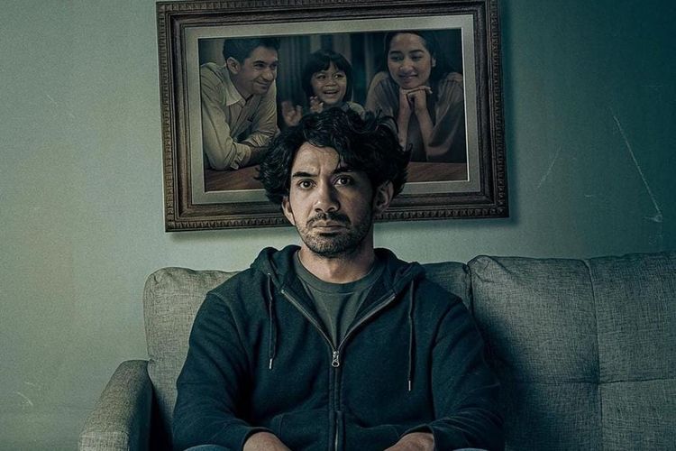 Berbalas Kejam merupakan film terbaru dari aktor populer Reza Rahadian