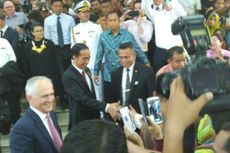 Di Pasar Tanah Abang, PM Australia Ajak Jokowi 