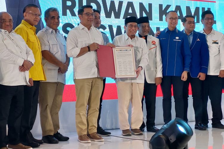 Ridwan Kamil dan Suswono usai dideklarasikan maju Pilkada DKI Jakarta, Senin (19/8/2024)