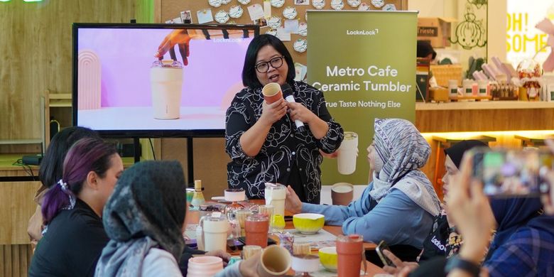 PR & Marketing Manager LocknLock Indonesia, Artini Asputri.
