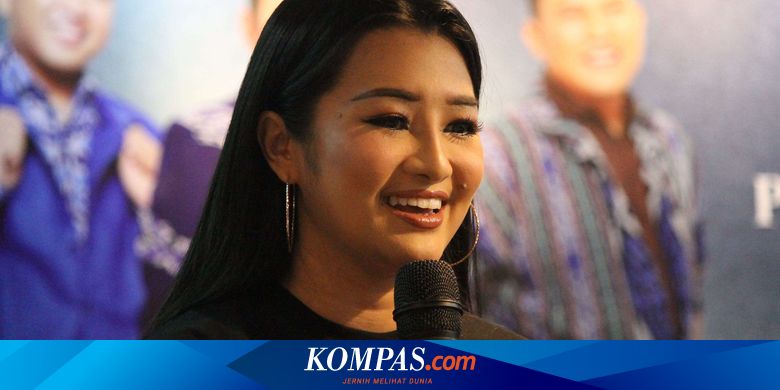 Fitri Carlina Belum Berencana Jalani Program Bayi Tabung