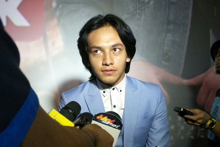 Artis peran Jefri Nichol dalam jumpa pers film Surat Cinta Untuk Starla di CGV Cinemas, Grand Indonesia, Tanah Abang, Jakarta Pusat, Jumat (22/12/2017).