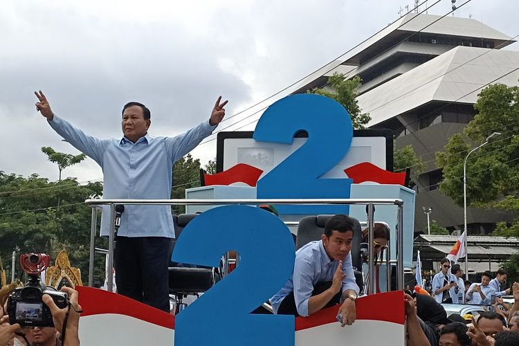 Pasangan calon presiden nomor urut 02 Prabowo-Gibran kampanye akbar di Kota Semarang, Jawa Tengah.
