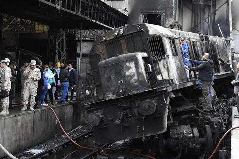 Kereta Tabrak Pagar Pembatas di Kairo Disebabkan Perkelahian Masinis