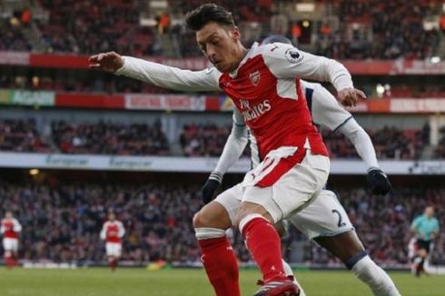 Titik Terang Perpanjangan Kontrak Mesut Oezil di Arsenal