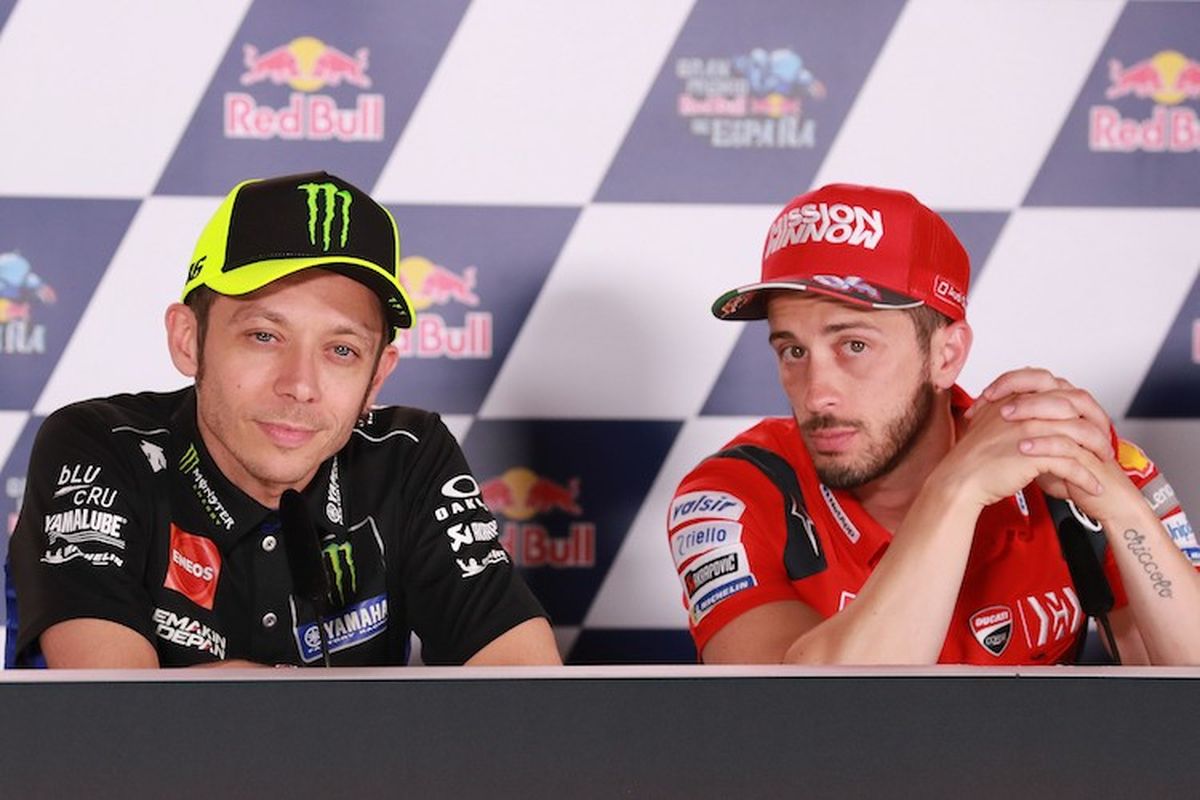 Valentino Rossi berjanji akan ikut balapan DTM.