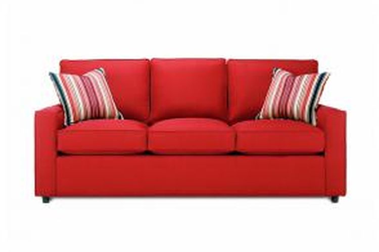 Anda bisa mempertimbangkan perbaikan sofa. Ada berbagai cara perbaikan, mulai dari penggantian pelapis sofa, sekadar menambahkan penutup atau slipcover, dan mengubah keseluruhan sofa. 