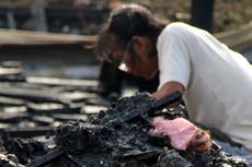 Jerit Histeris Pemulung di Puing-puing Kebakaran Lhokseumawe