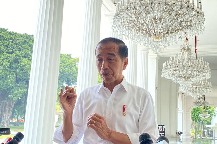 Presiden Joko Widodo memberikan keterangan pers di Istana Merdeka, Kompleks Istana Kepresidenan, Jakarta Pusat, Sabtu (21/9/2024). 