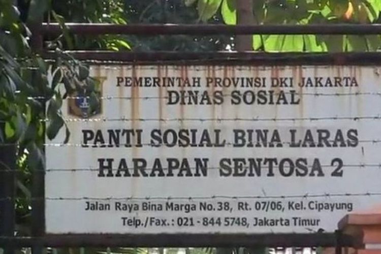 Pada akhir Desember lalu, sebanyak 221 peyandang disabilitas mental di Panti Sosial Bina Laras Harapan Sentosa 2 di Cipayung, Jakarta, juga terkonfirmasi virus corona. 
