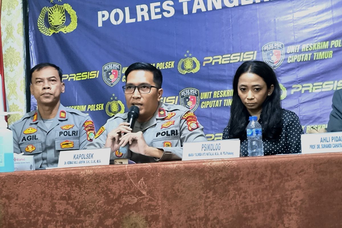 Polisi Temukan 15 Aplikasi Pinjol dan 4 Situs Judol di Ponsel Milik Sekeluarga Tewas di Ciputat