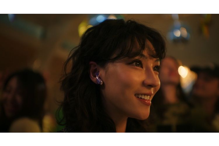 HUAWEI FreeBuds 6 hadir sebagai pendamping sempurna berkat desain minimalis dan fitur yang disematkan.