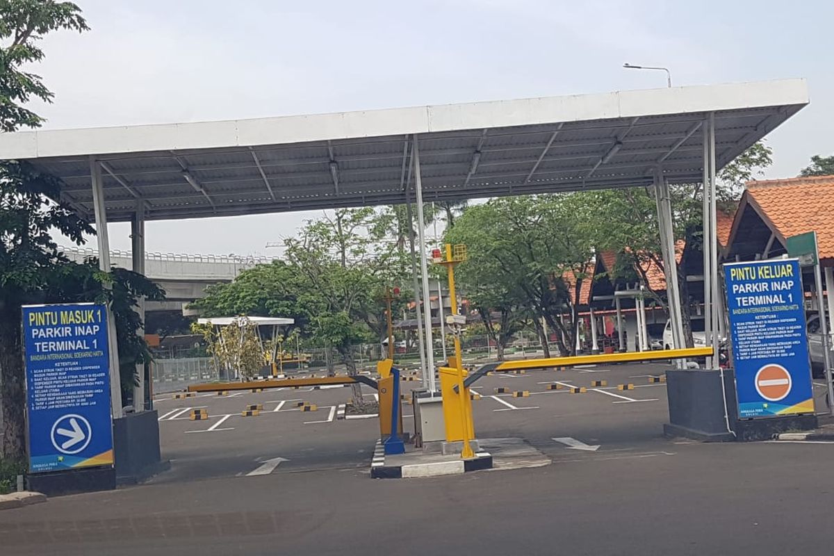 Ilustrasi lokasi pintu masuk area parkir inap Bandara Soekarno Hatta. Cek tarif parkir Bandara Soekarno-Hatta 2023.