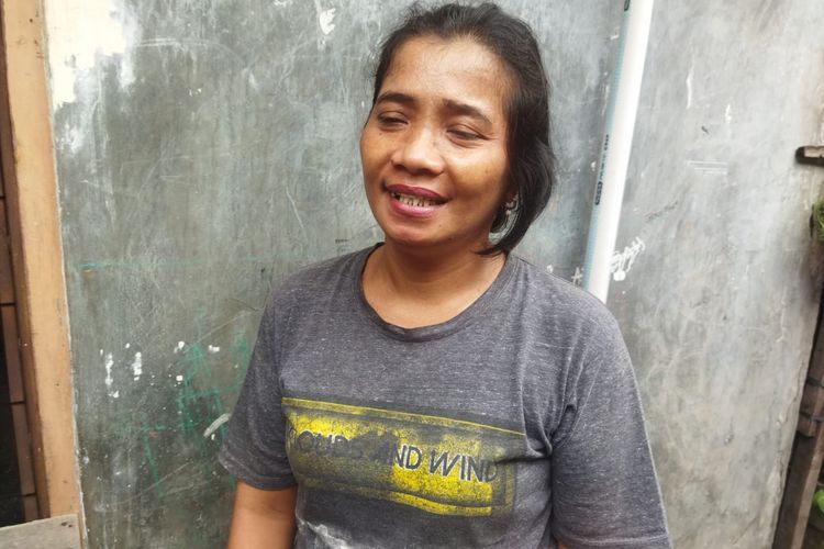 Salah satu saksi, Rosalina (40) menyebutkan bahwa DT (24) tak terlibat tawuran di wilayah Kampung Rawa Badung, RT 11 RW 07 Kelurahan Jatinegara, Kecamatan Cakung, Jakarta Timur. Namun, DT tewas setelah menjadi sasaran bacok dalam tawuran itu.