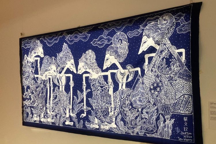 Pameran batik peranakan bertajuk Metamorfosa di Menara Kompas Lantai 8, Jakarta, Kamis (9/4/2026). Pameran ini berlangsung pada 9 April-5 Mei 2026.