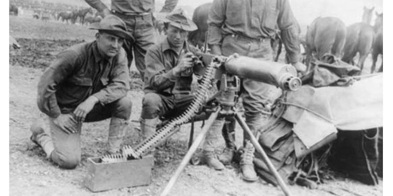 Sejarah Perkembangan Teknologi Persenjataan Halaman All Kompas Com