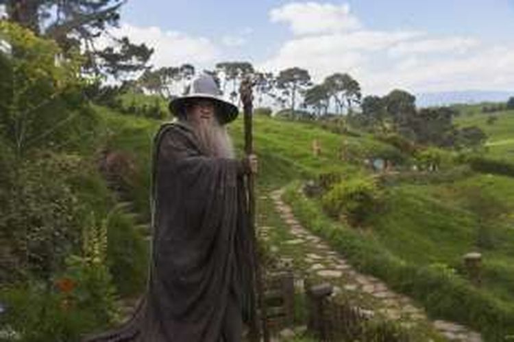 Trilogi The Lord of the Rings dan The Hobbit berdampak besar terhadap pariwisata Selandia Baru. 