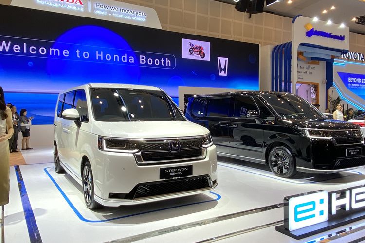 Honda Step WGN meluncur di Surabaya