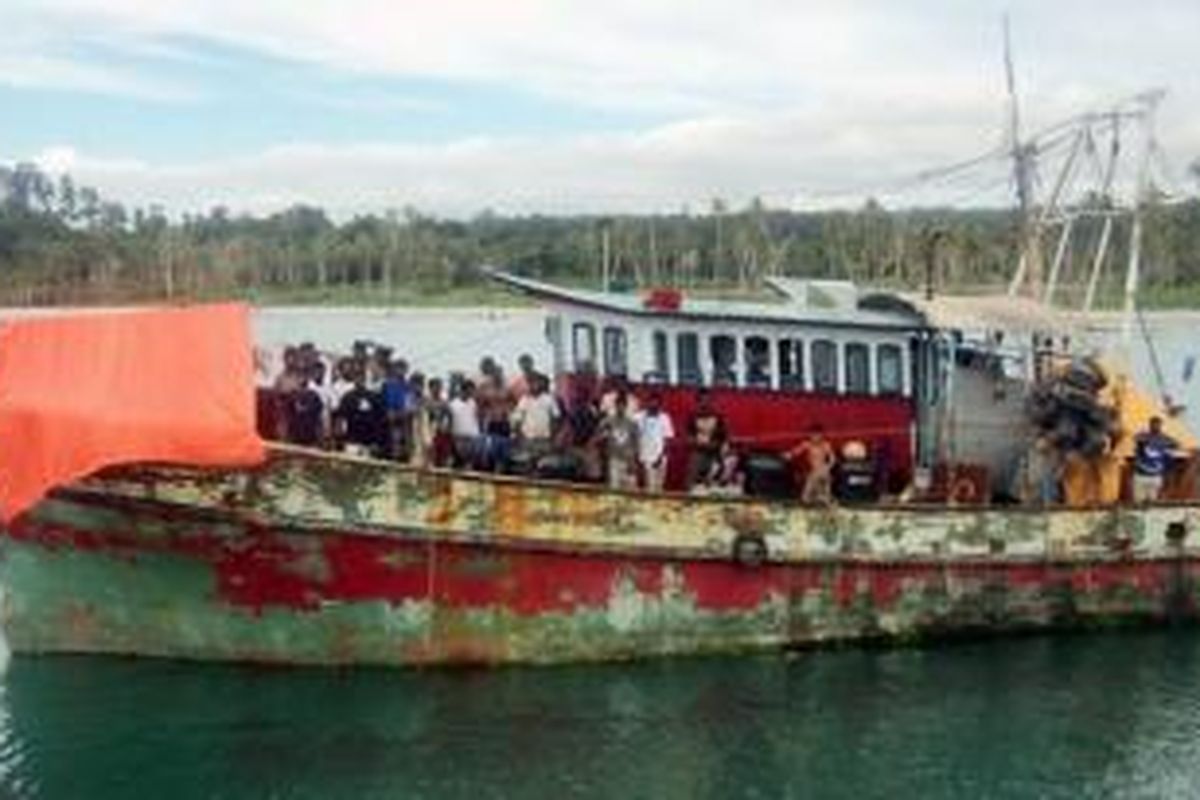 Pemerintah AAustralia sedang mencari tempat baru di Pasifik untuk menampung para pencari suaka saat permohonan mereka diproses.