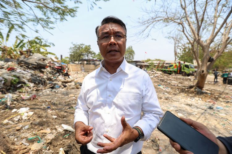 4 Pembuang Sampah Sembarangan di Surabaya Kena OTT, Dapat Sanksi Sosial dan Denda Rp 75.000